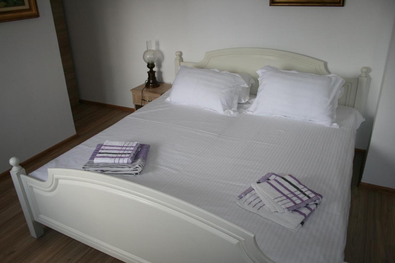 Colev Rooms Focşani Buitenkant foto